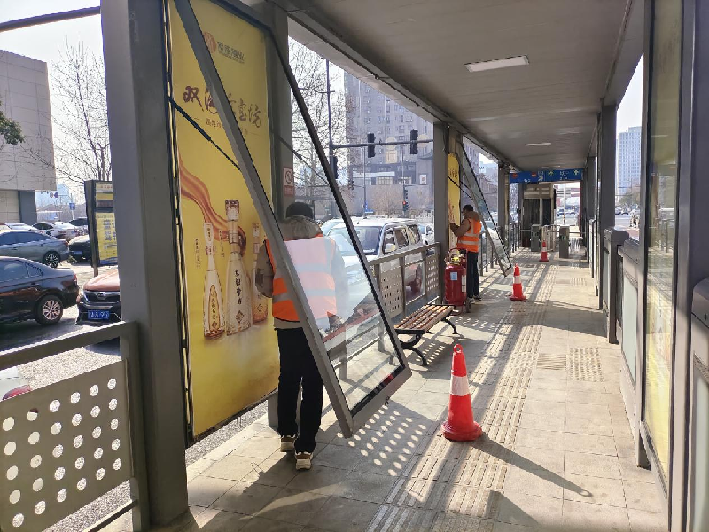 乐鱼官方网站-乐鱼(中国)
赫喆党支部组织开展2023年度“学雷锋 我行动”系列主题实践活动